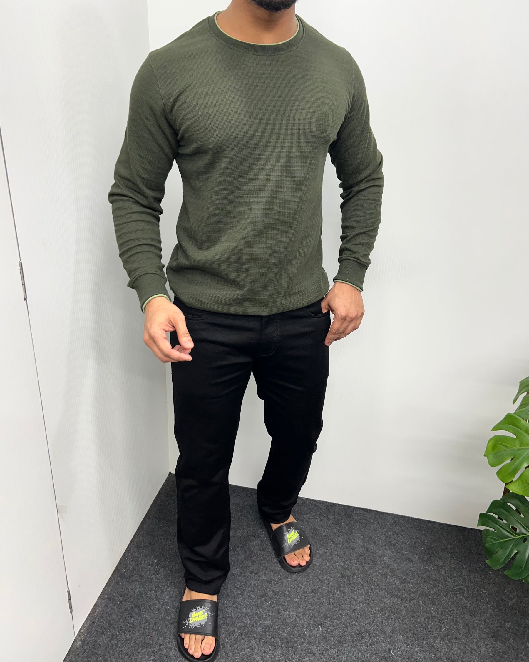 Mehandi Plain Knit T-Shirt