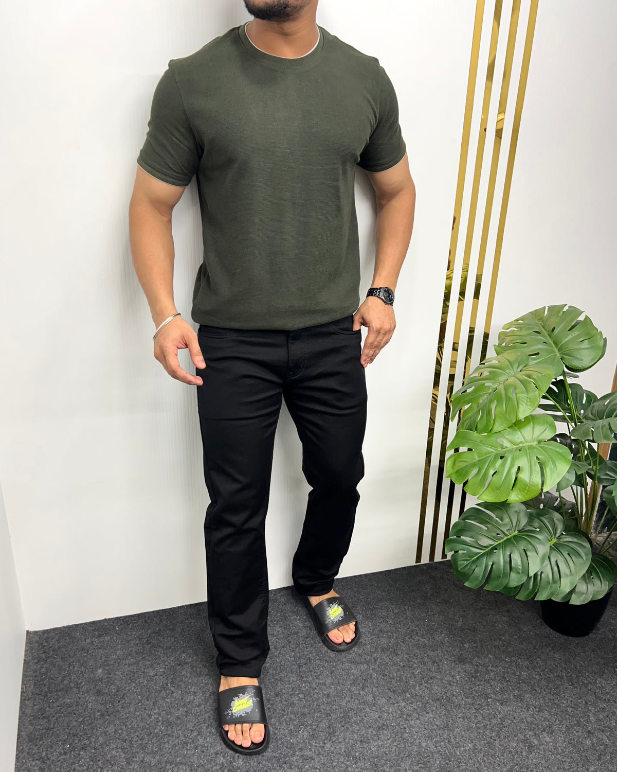 Green Plain Half Sleeve Knit T-Shirt