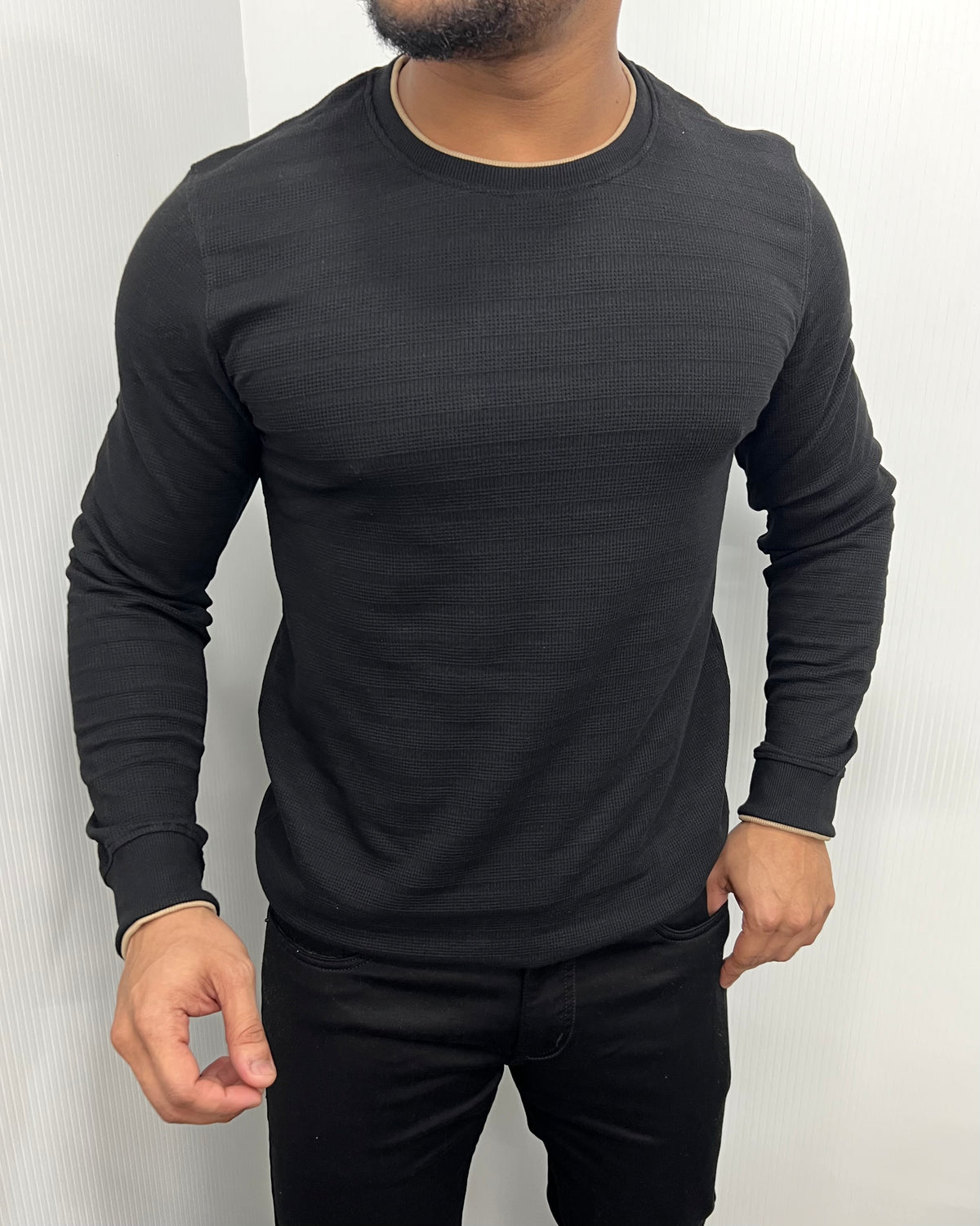 Black Plain Knit T-Shirt