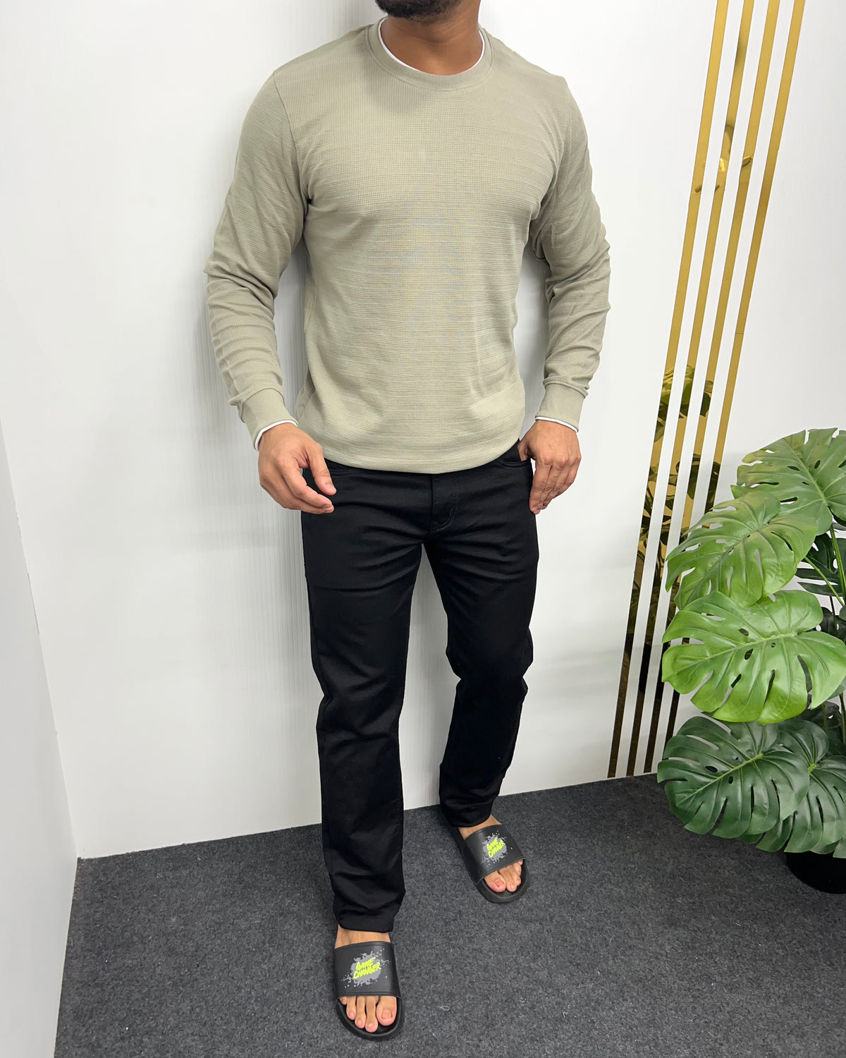Dusty Plain Knit T-Shirt